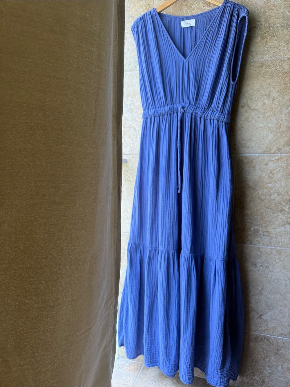 Xirena Rosalie 100% Cotton Dress Blue Billow Crinkle Gauze Pockets Maxi Elastic